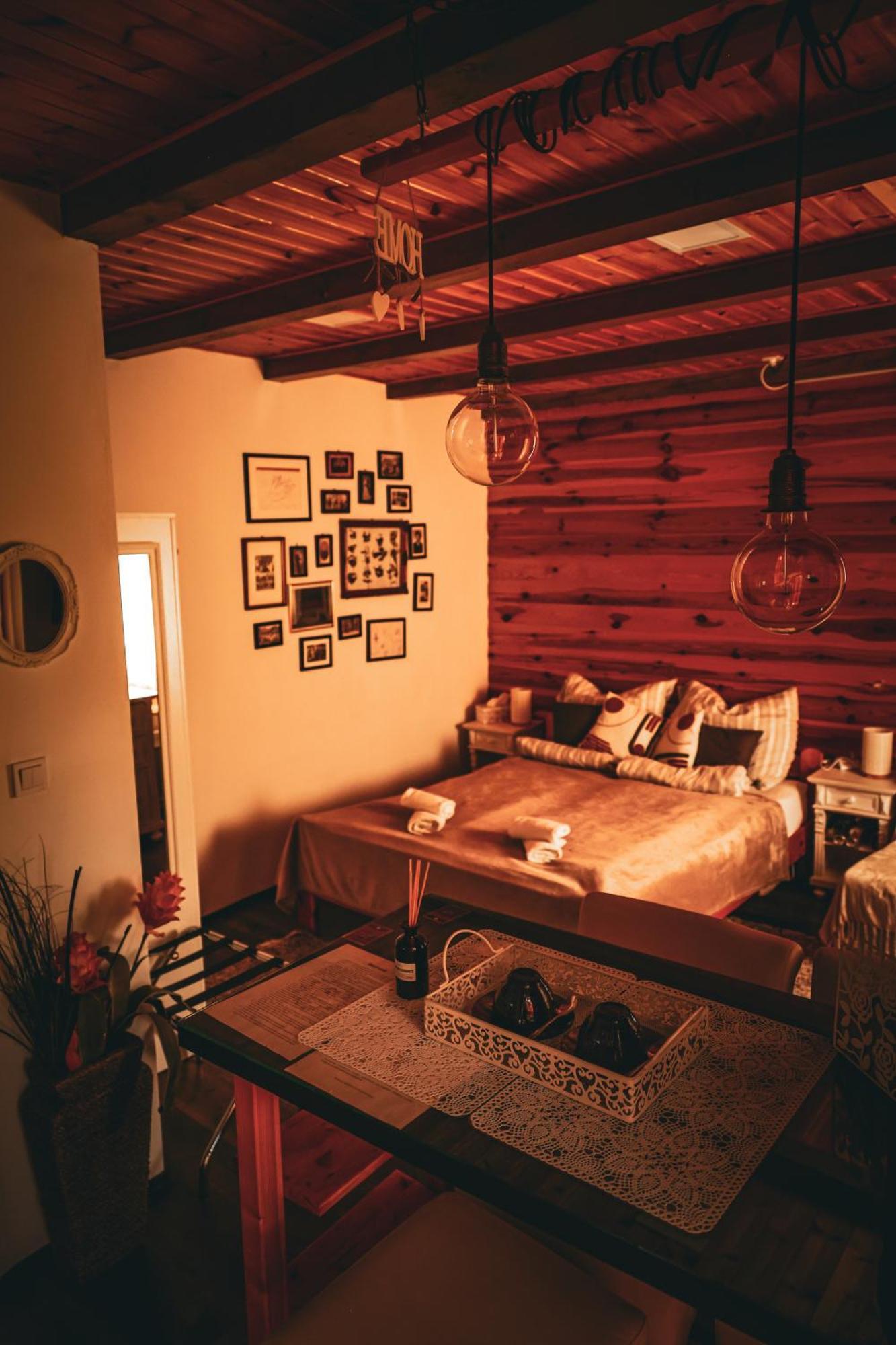Kishaz Apartman Eger Zewnętrze zdjęcie